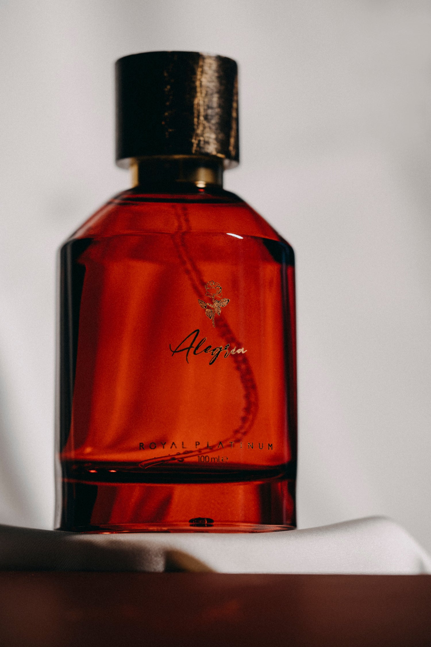 Тежки парфюми – плътни и дълготрайни аромати | MD Scents